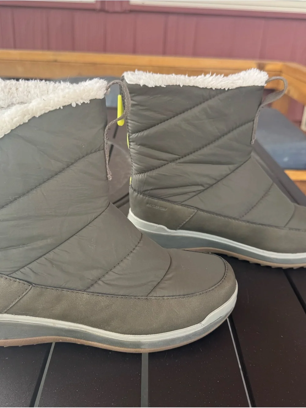 Merrell Men’s Gray Winter Puffer Boots with Zipper